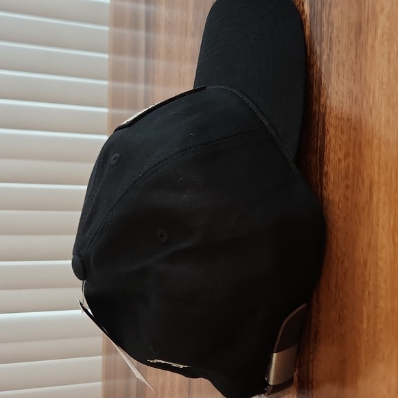 RVCA Black Adjustable Hat NWT - Picture 4 of 9